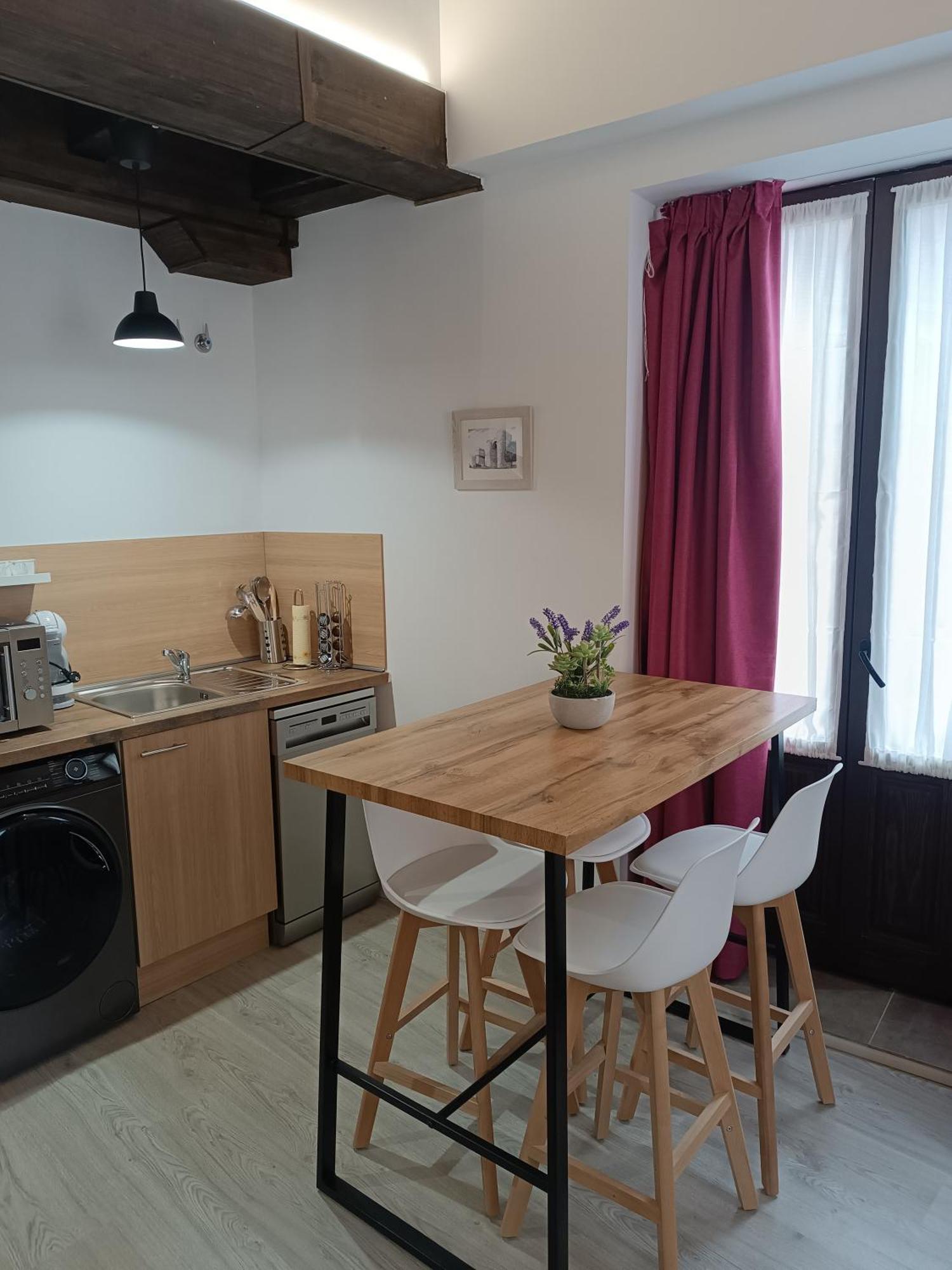 Apartamentos Turisticos Avila Puerta De Los Leales 1-2 Esterno foto